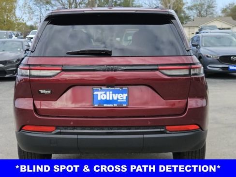 New 2025 Jeep Grand Cherokee Laredo RWD image 8