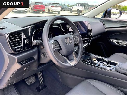 Certified 2025 Lexus NX 250 FWD w/ Accessory Package (K3) image 15