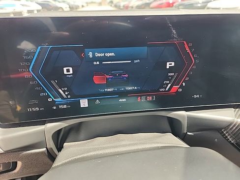 Used 2025 BMW M4 xDrive Competition w/ Executive Package AWD/4WD image 5
