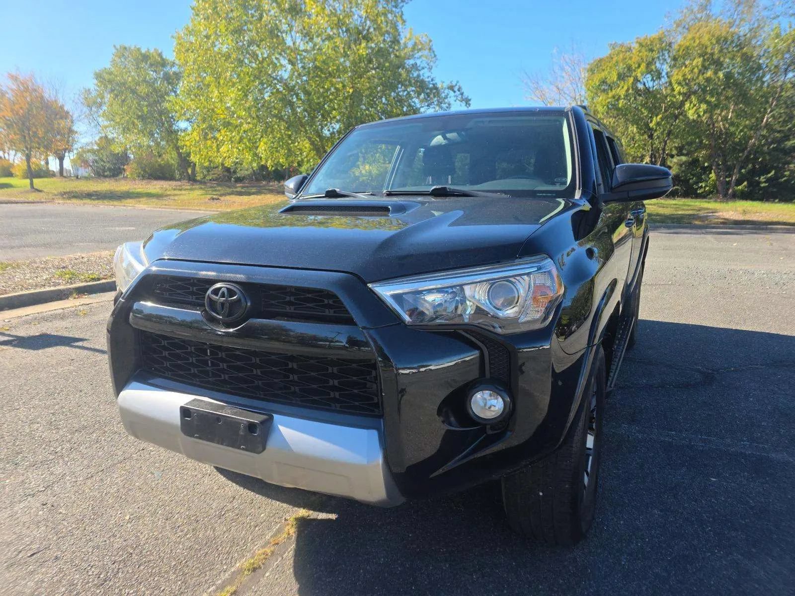 Used 2018 Toyota 4Runner TRD Off-Road AWD/4WD image 1