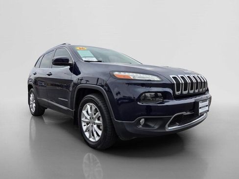 Used 2016 Jeep Cherokee Limited w/ Luxury Group AWD/4WD image 7