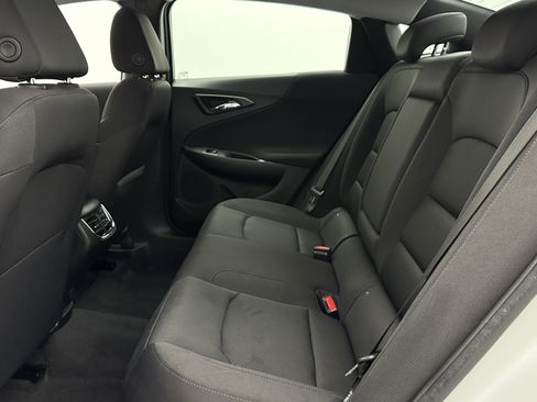 Used 2025 Chevrolet Malibu LT image 27