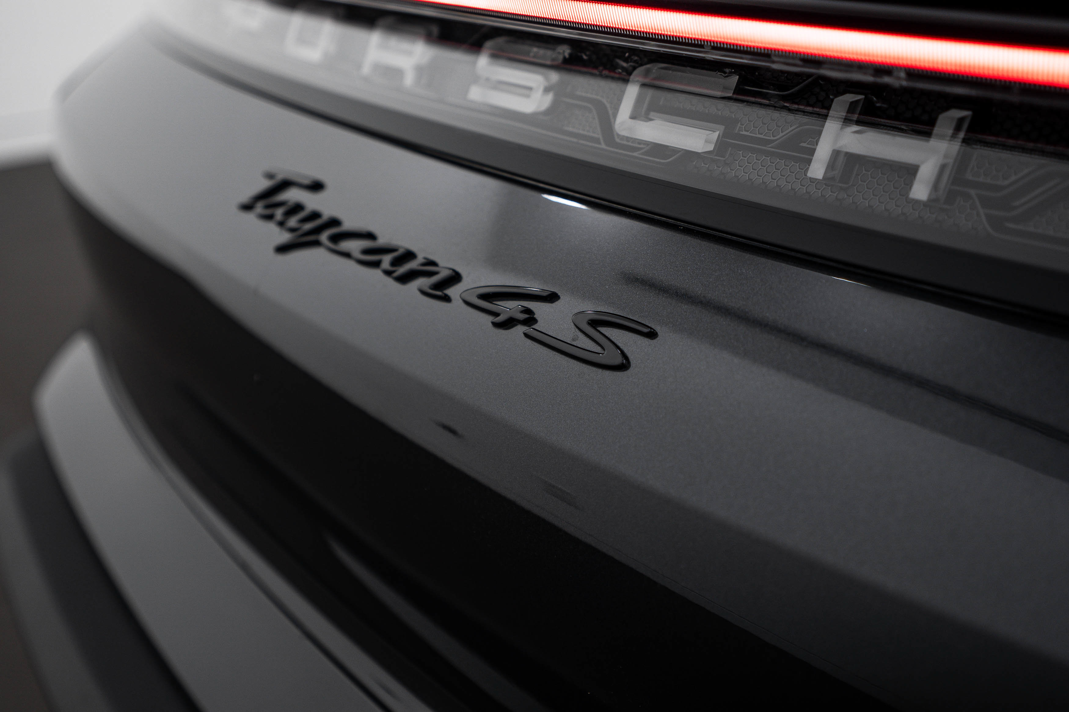 Certified 2021 Porsche Taycan 4S AWD/4WD image 26
