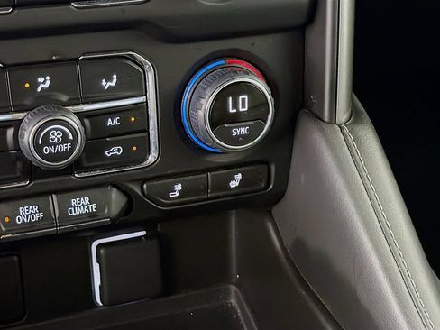 Used 2024 Chevrolet Tahoe LT AWD/4WD image 25