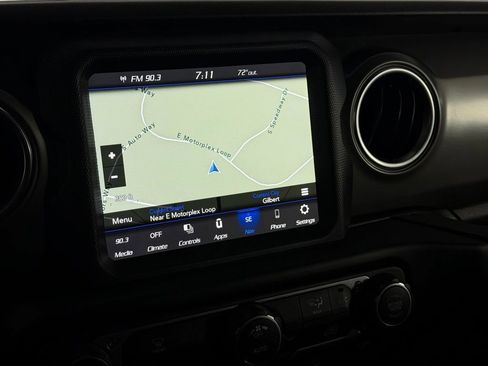 Used 2022 Jeep Wrangler Unlimited Rubicon 4xe AWD/4WD image 21