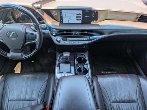 Used 2018 Lexus LS 500 w/ Luxury Package RWD image 9