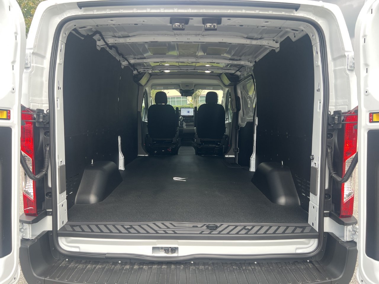 New 2027 Ford Transit 250 Low Roof w/ Load Area Protection Package RWD image 16