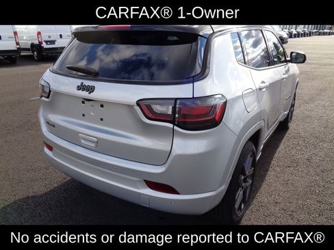 Certified 2024 Jeep Compass Limited w/ High Altitude Package image 2