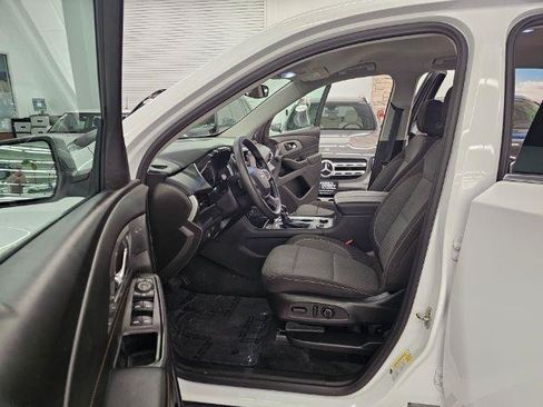 Used 2021 Chevrolet Traverse LS AWD/4WD image 8