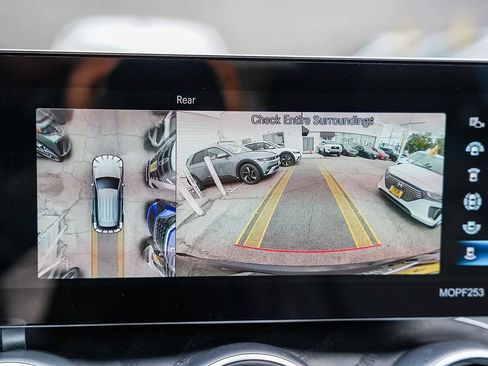 Used 2021 Mercedes-Benz GLC 300 image 20