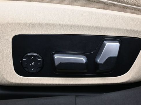 Used 2022 BMW 330i Sedan w/ Driving Assistance Package RWD image 8