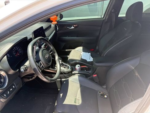 Used 2021 Kia Forte GT-Line w/ GT-Line Premium Package FWD image 5
