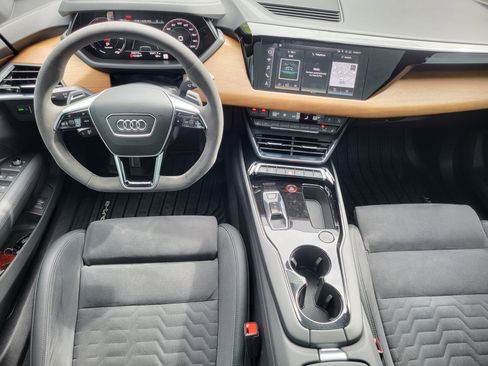 Used 2022 Audi e-tron GT Premium Plus AWD/4WD image 22