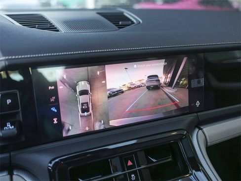 New 2026 Porsche Panamera 4 image 21