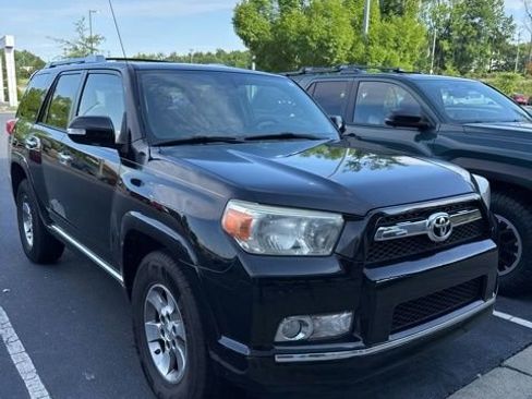 Used 2013 Toyota 4Runner SR5 w/ Convenience Pkg RWD image 1