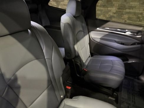 Used 2024 Buick Enclave Premium w/ Experience Buick Package image 33