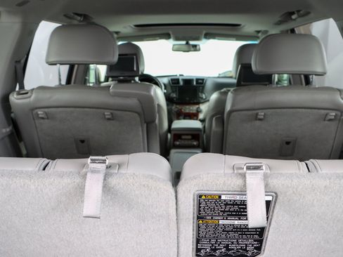Used 2012 Toyota Highlander Limited AWD/4WD image 33