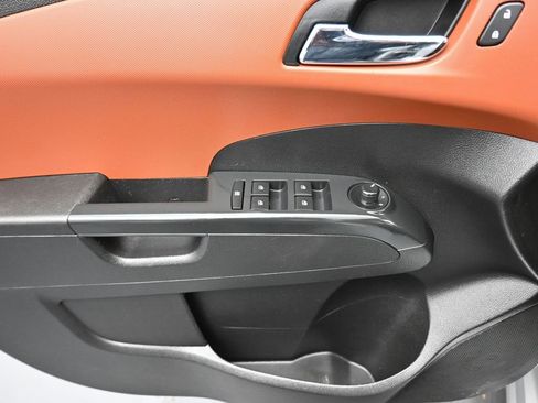 Used 2015 Chevrolet Sonic LTZ image 10