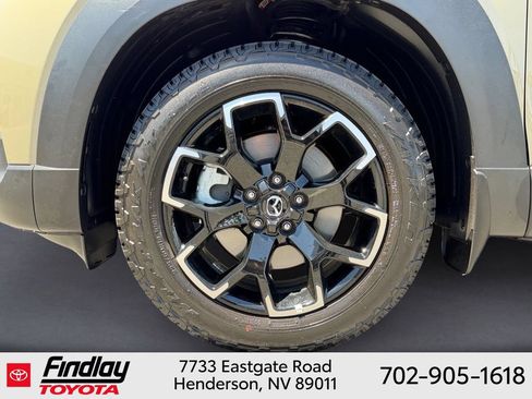Used 2025 MAZDA CX-50 Meridian Edition w/ Apex Package AWD/4WD image 12