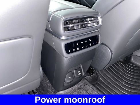 Used 2025 Genesis GV80 3.5T Prestige AWD/4WD image 15