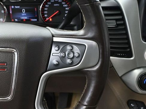 Used 2016 GMC Yukon XL SLT w/ Premium Edition image 29