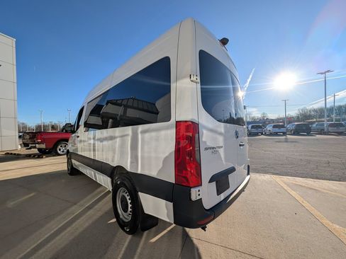 Used 2024 Mercedes-Benz Sprinter 2500 image 9