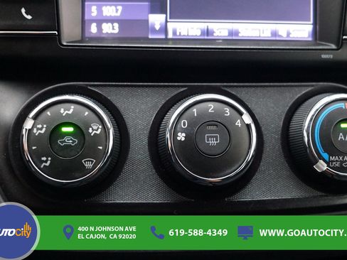 Used 2016 Toyota RAV4 LE FWD image 22