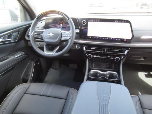 New 2026 Chevrolet Traverse High Country FWD image 13