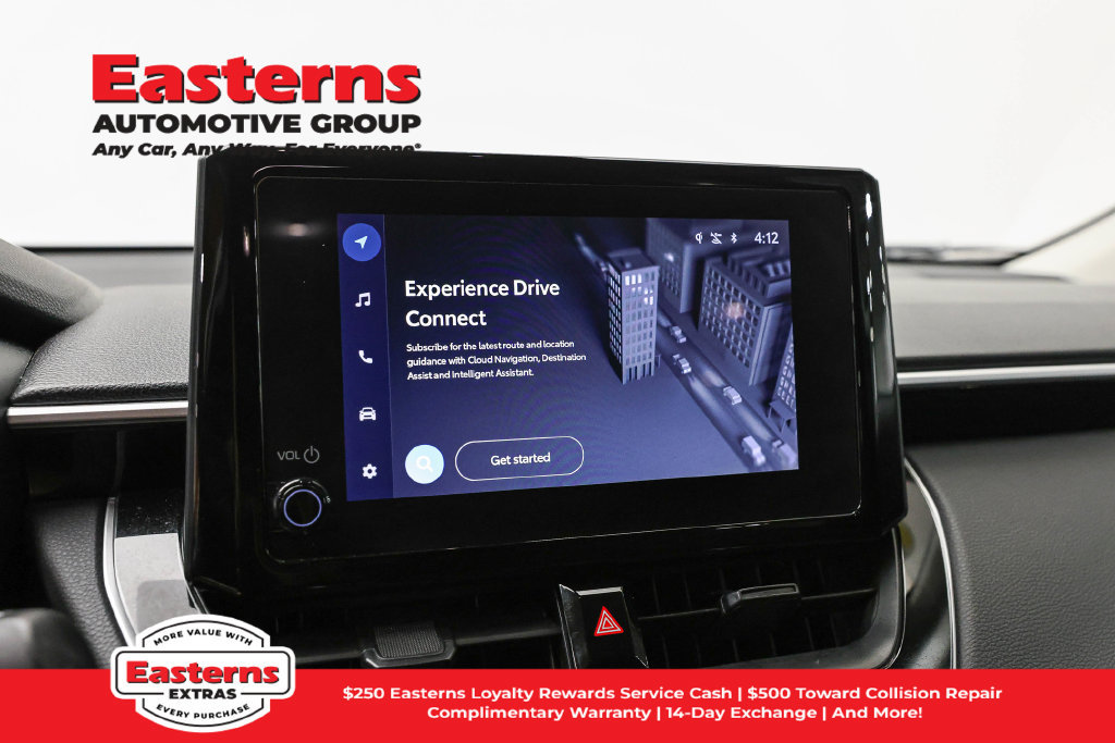 Used 2025 Toyota Corolla Cross LE FWD image 19