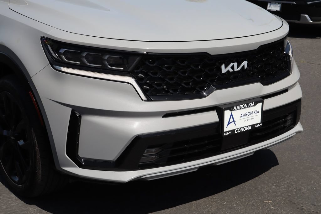 Used 2023 Kia Sorento SX FWD image 9