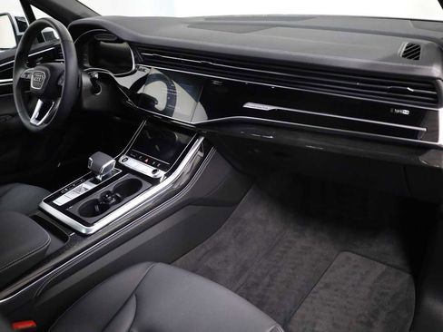 Used 2025 Audi Q7 3.0T Premium Plus w/ Premium Plus Package image 6