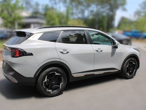 New 2026 Kia Sportage EX FWD image 13