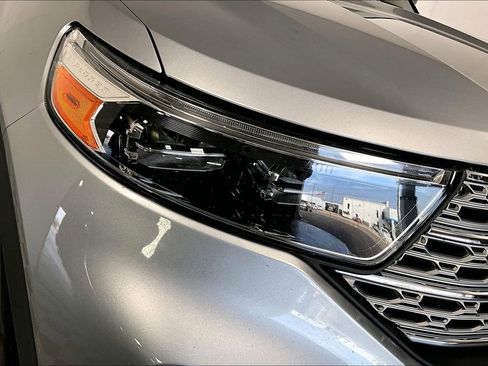 Used 2021 Ford Explorer Limited w/ Equipment Group 301A image 29