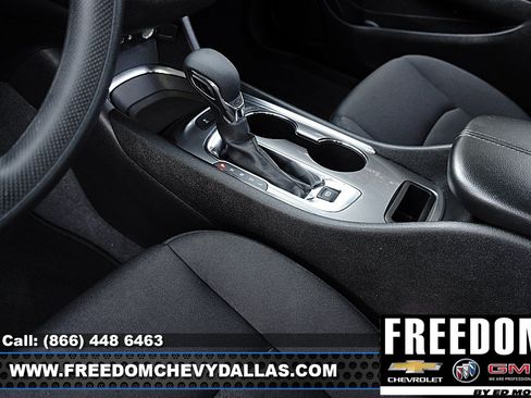 Certified 2025 Chevrolet Malibu LT FWD image 28