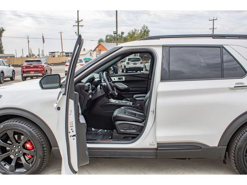 Used 2022 Ford Explorer ST w/ Equipment Group 401A AWD/4WD image 27