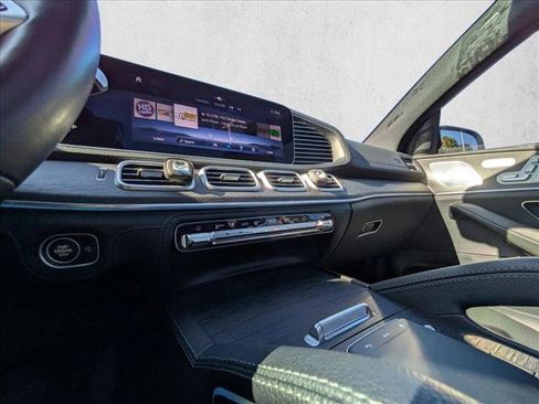 Used 2025 Mercedes-Benz GLE 450 GLE 450 image 12
