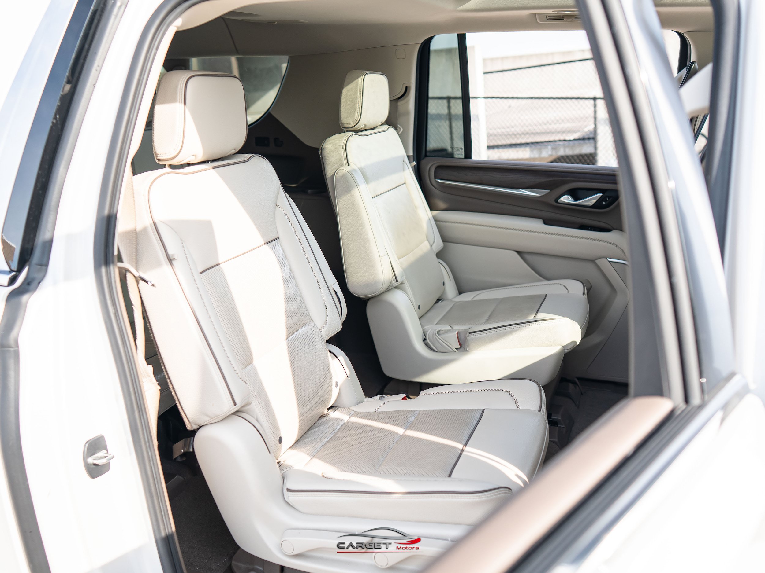 Used 2021 GMC Yukon XL Denali w/ Denali Premium Package RWD image 18