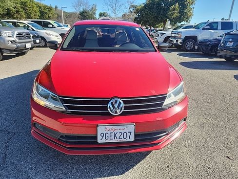 Used 2015 Volkswagen Jetta Sport image 8