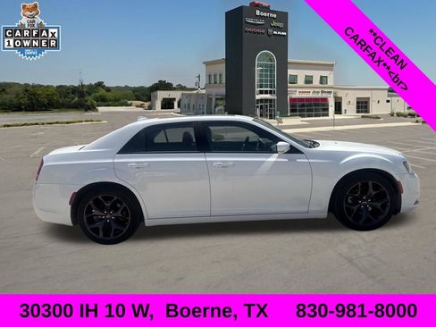 Used 2023 Chrysler 300 S RWD image 2