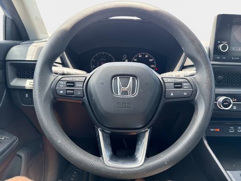 Certified 2023 Honda CR-V EX image 25