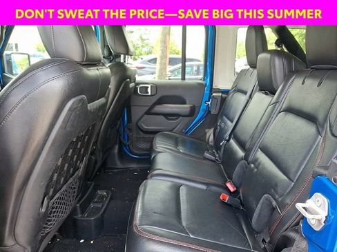 Used 2021 Jeep Wrangler Unlimited Rubicon AWD/4WD image 10