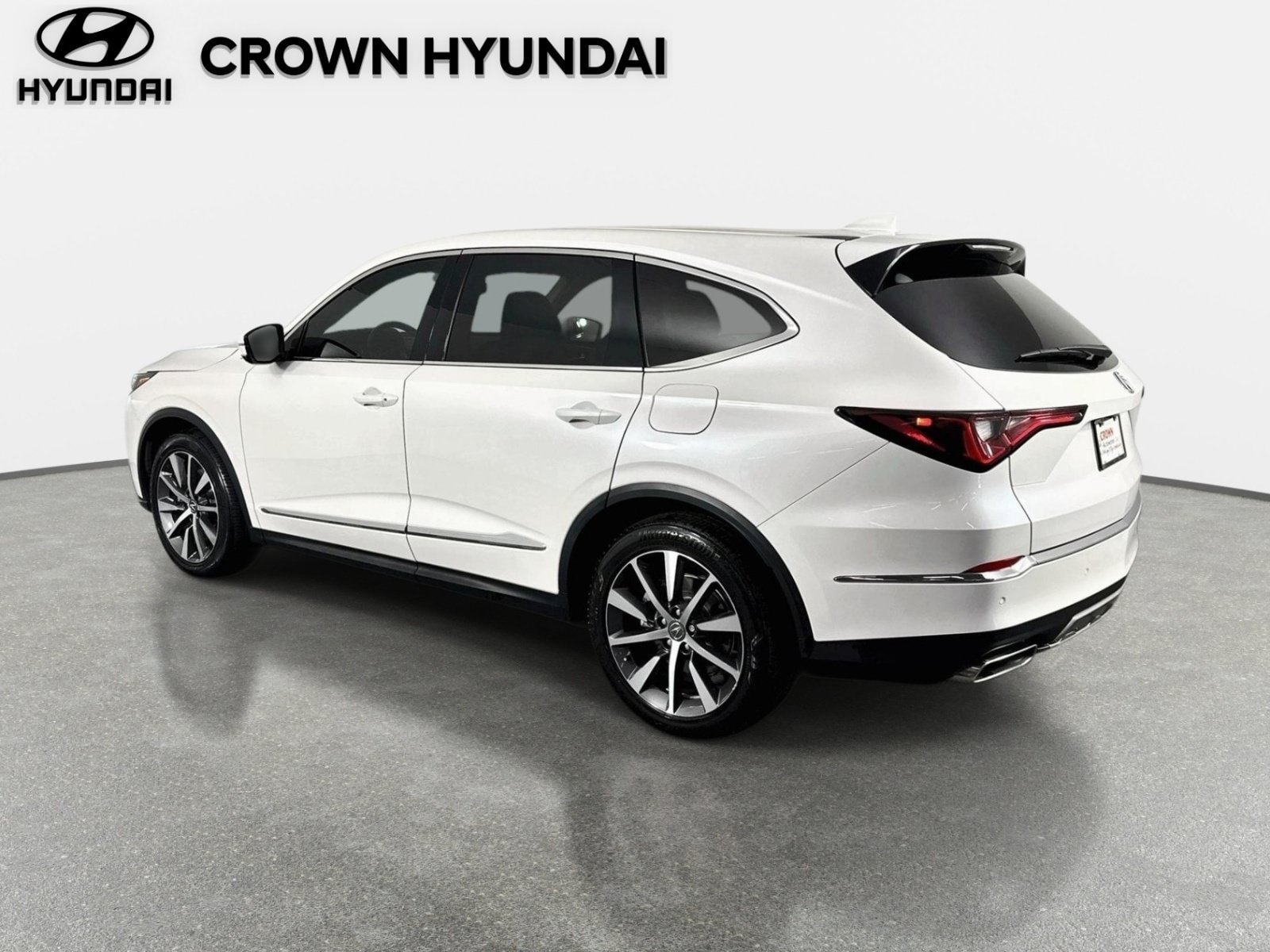 Used 2025 Acura MDX w/ Technology Package FWD image 7