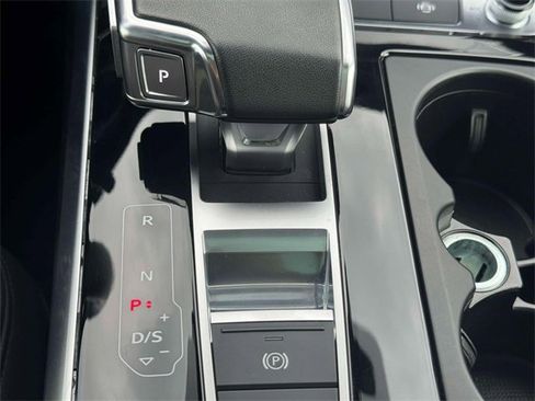Used 2023 Audi Q7 3.0T Premium Plus image 30