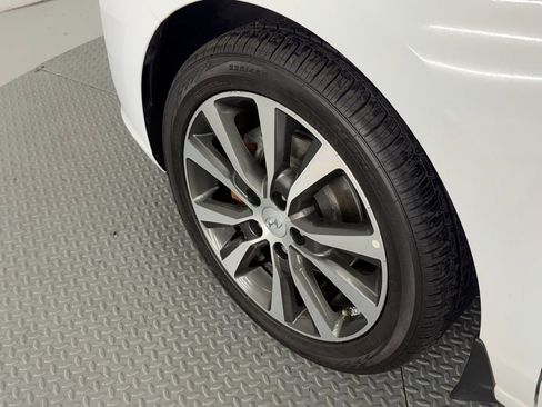 Used 2020 Hyundai Elantra GT image 52