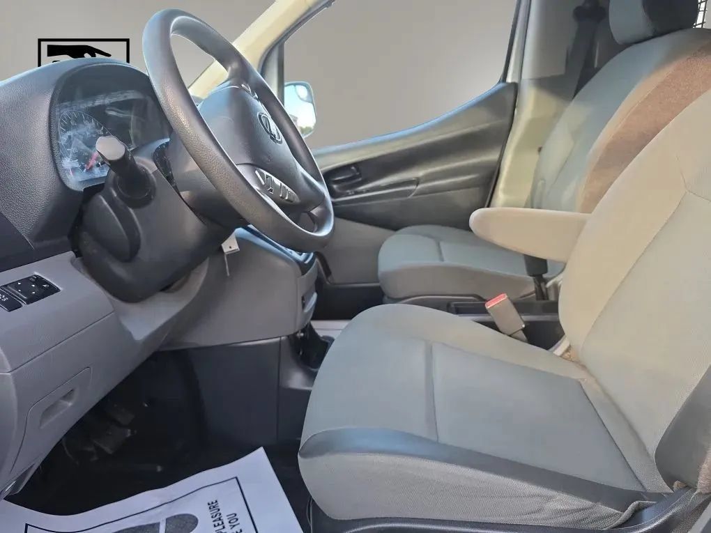 Used 2021 Nissan NV200 SV w/ Sliding Door Glass Package FWD image 9