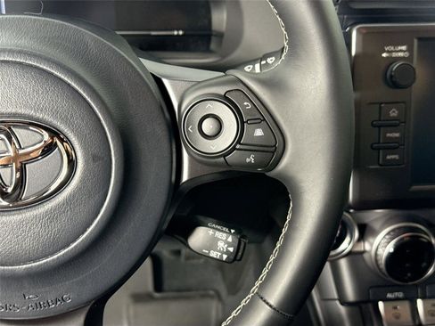 Certified 2025 Toyota GR86 image 18