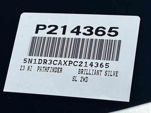 Used 2023 Nissan Pathfinder SL image 33