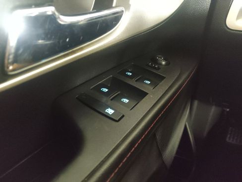 Used 2015 Chevrolet Equinox LT w/ Driver Convenience Package FWD image 27
