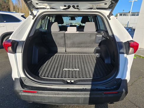 Certified 2025 Toyota RAV4 XLE image 16