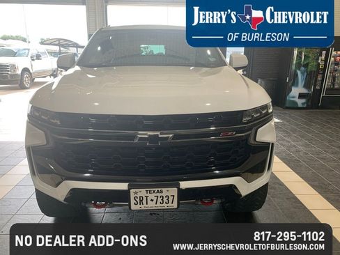 Used 2021 Chevrolet Tahoe Z71 w/ Z71 Signature Package AWD/4WD image 4